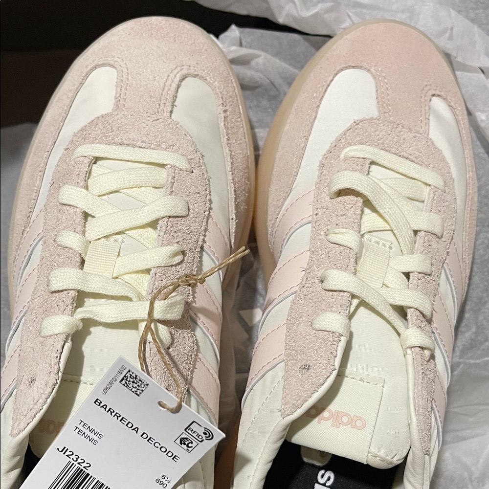 NWT Adidas Women's Sportswear Shoes Barreda Decode Sneakers Size 8 - Picture 10 of 15